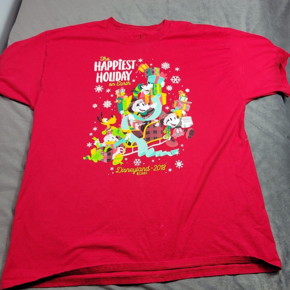 Disney Parks Mickey Christmas Women XXL Shirt Red Graphic Short Sleeve Crew Neck